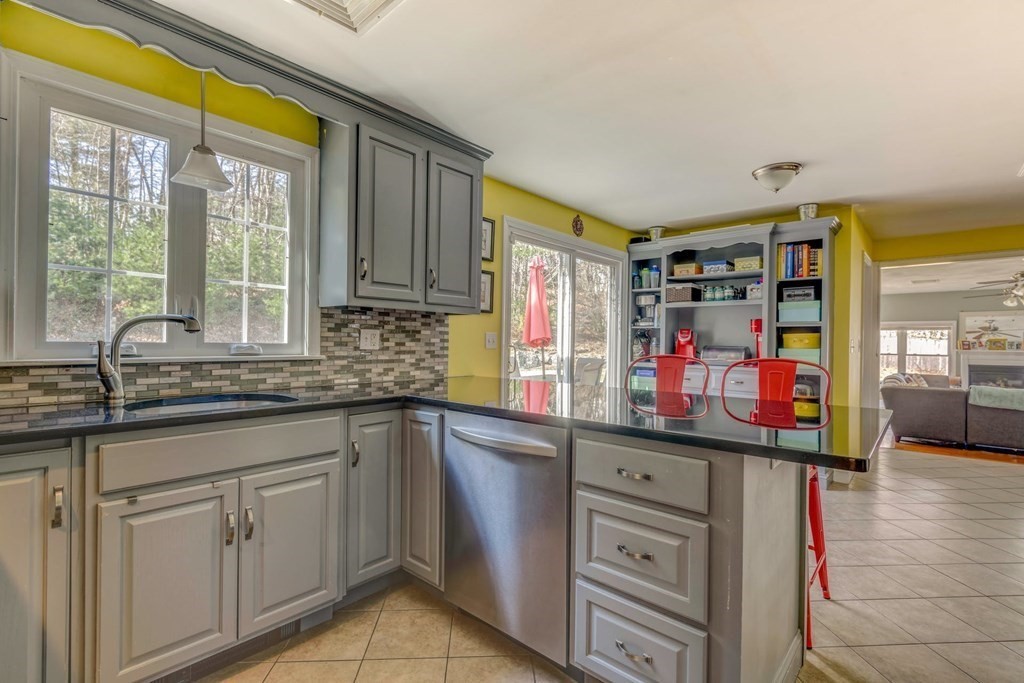 8 Flintlocke Road Franklin, MA 02038 - Photo 23 of 36 Gallery Image 23
