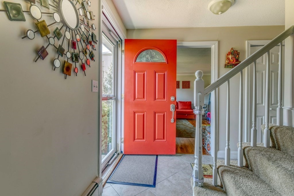 8 Flintlocke Road Franklin, MA 02038 - Photo 7 of 36 Gallery Image 7