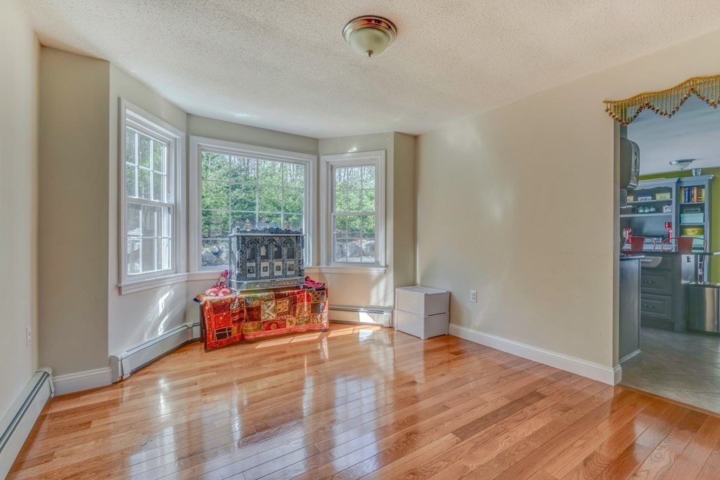 8 Flintlocke Road Franklin, MA 02038 - Photo 10 of 36 Gallery Image 10