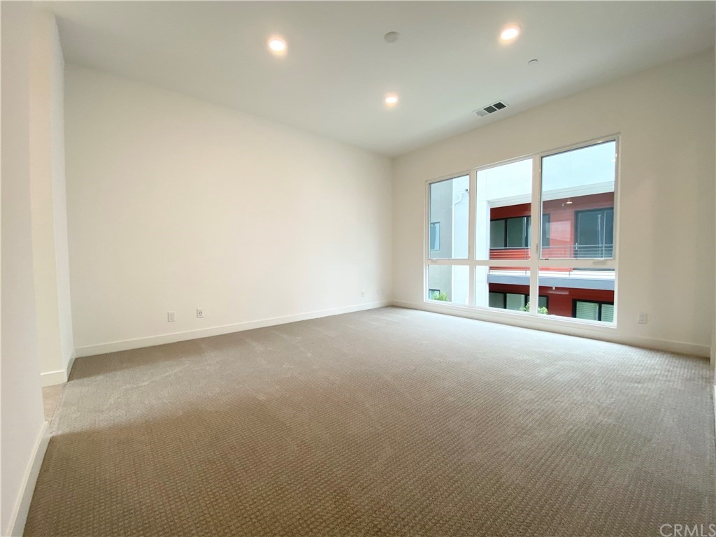 375 Transport Tustin, CA 92782 - Photo 13 of 35