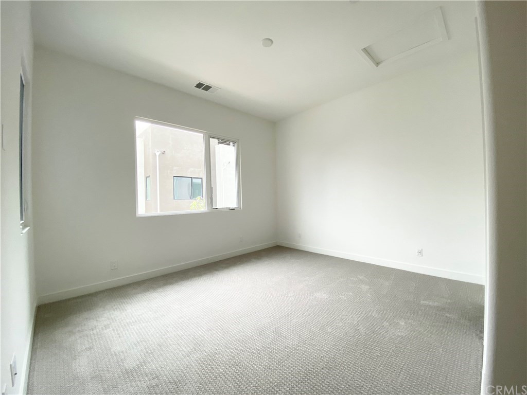 375 Transport Tustin, CA 92782 - Photo 14 of 35