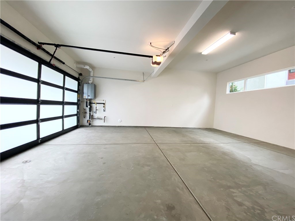 375 Transport Tustin, CA 92782 - Photo 32 of 35