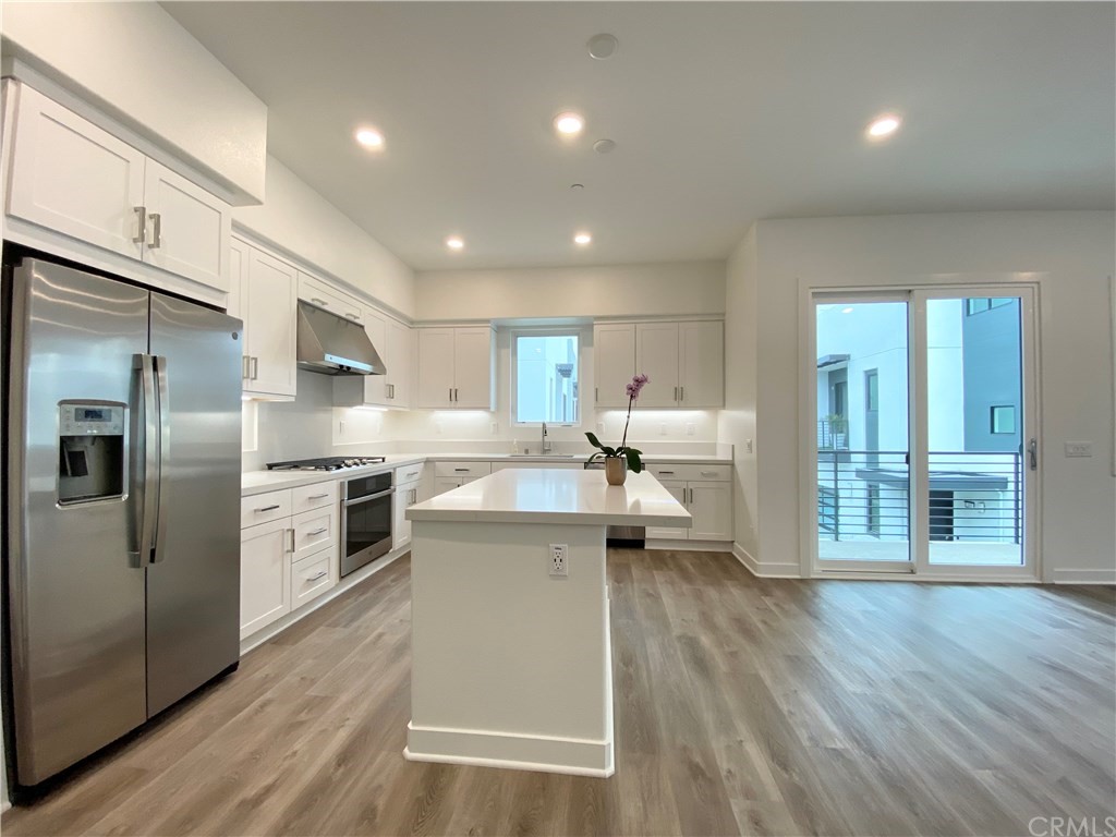 375 Transport Tustin, CA 92782 - Photo 10 of 35