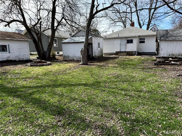 $54,900 | 1202 North Madison Street, Litchfield, IL 62056