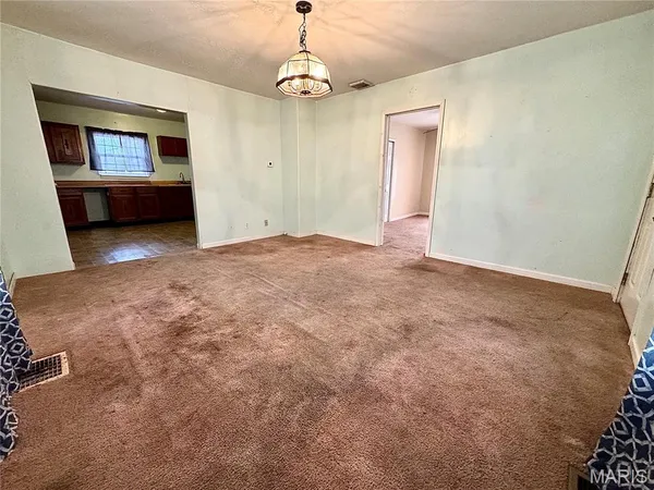 $54,900 | 1202 North Madison Street, Litchfield, IL 62056