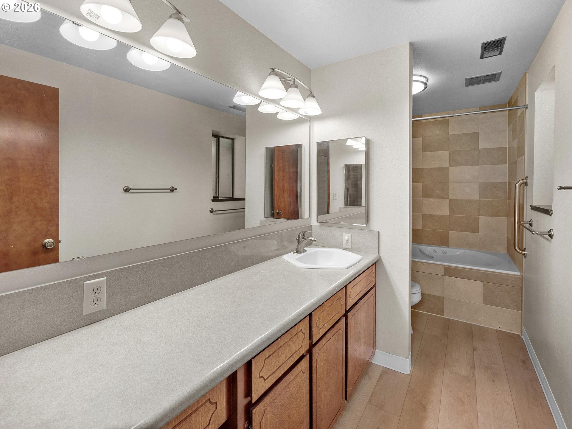 36905 Southwest Goddard Road Cornelius, OR 97113 - Photo 23 of 45 Owner's Suite Bathroom