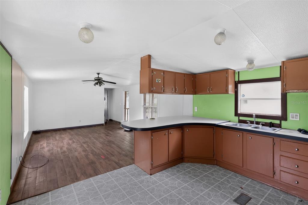 622 Caswell Road DeFuniak Springs, FL 32433 - Photo 6 of 29 Gallery Image 6