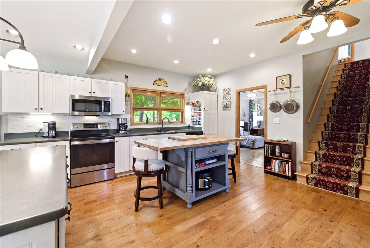 7780 West East Road Three Oaks, MI 49128 - Photo 11 of 54