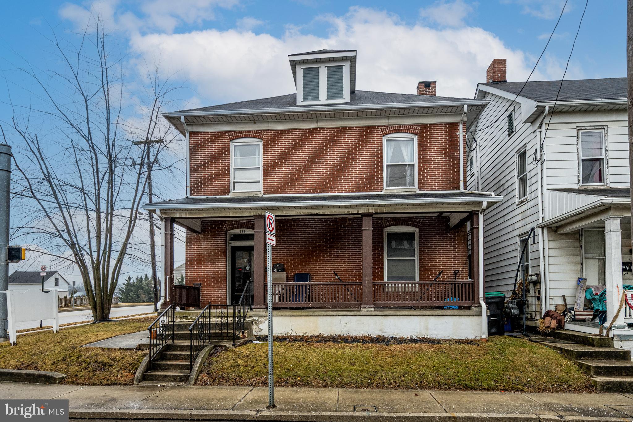 819 York Street Hanover, PA 17331 - Photo 4 of 25