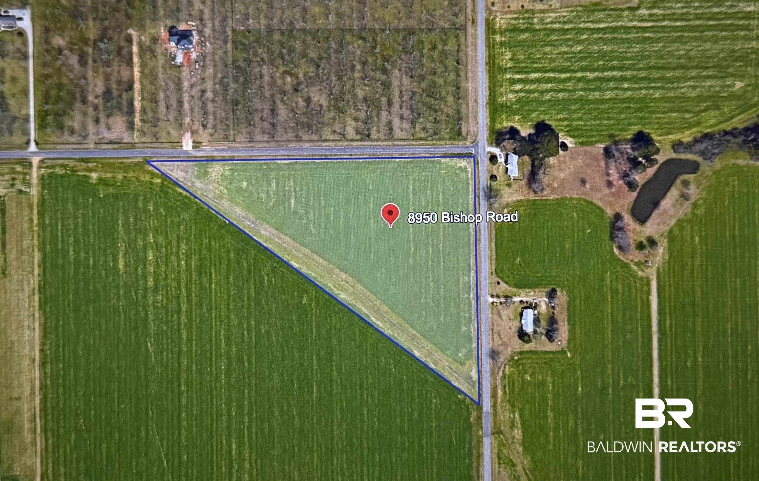Aerial overview of property's location with property boundaries highlighted