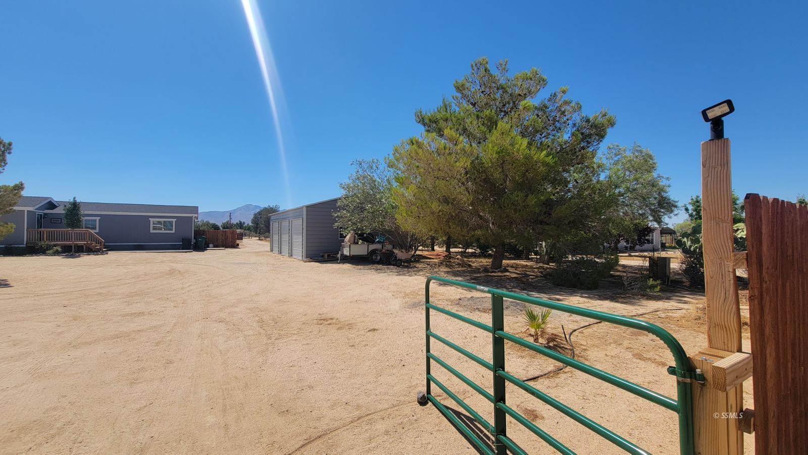 1049 North Leroy Street Ridgecrest, CA 93555 - Photo 2 of 30