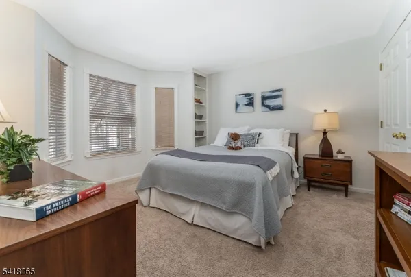$619,000 | 4 Jumping Brook Place, Annandale, NJ 08801