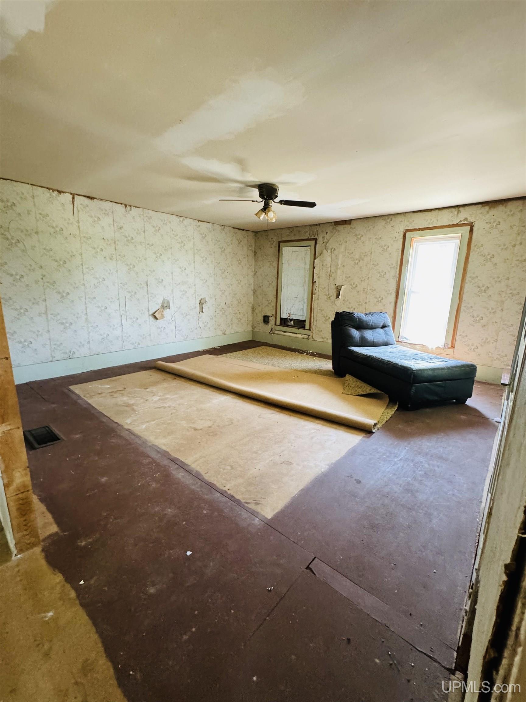 6796 Pingree Road Elwell, MI 48832 - Photo 5 of 7