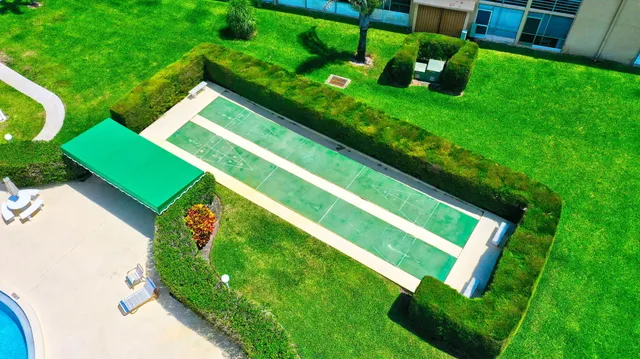 $1,575 | 700 Village Green Court, Unit 206, Palm Springs, FL 33461