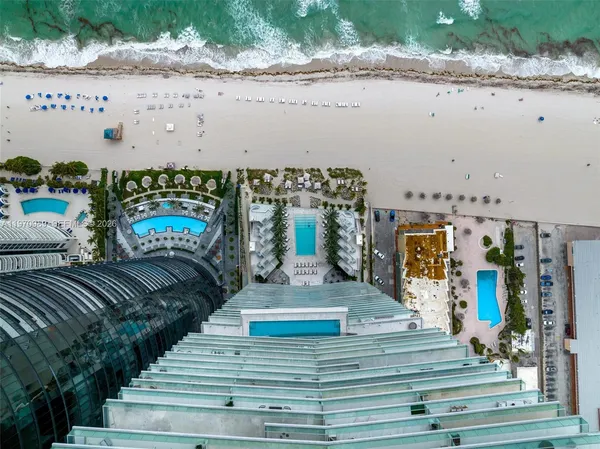 a view of a entryway