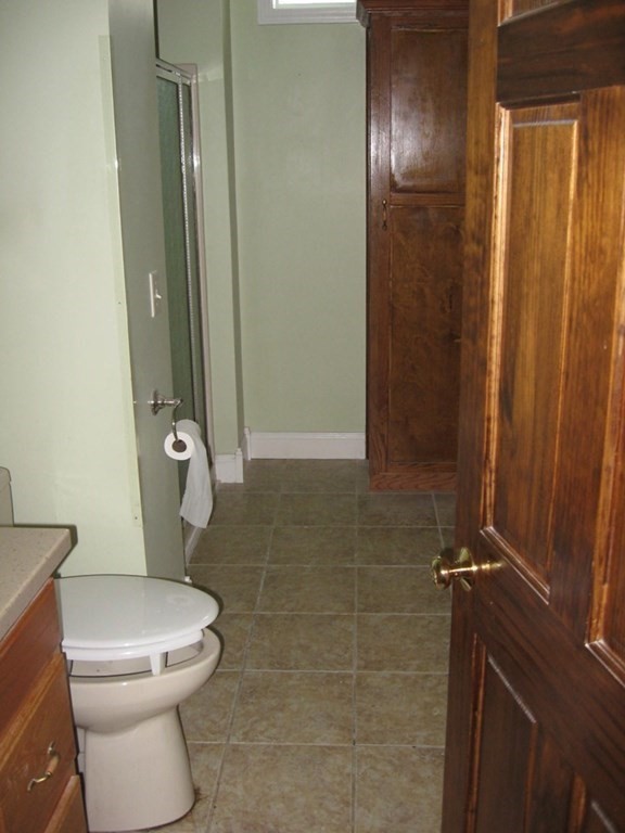 172 Grant Street Fall River, MA 02721 - Photo 8 of 33 Gallery Image 8