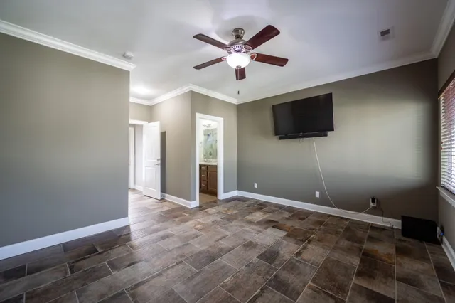 $2,750 | 3111 St Elmo Avenue, Chattanooga, TN 37408