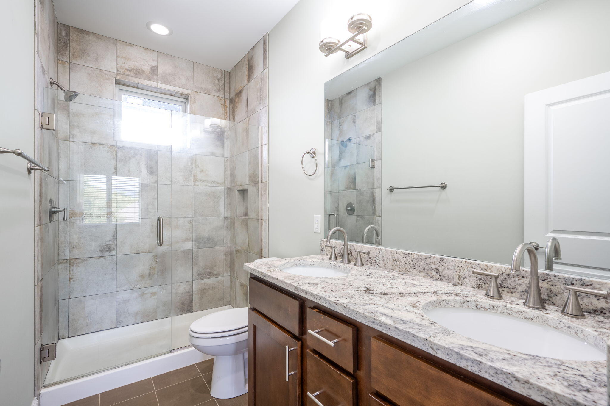 3111 St Elmo Avenue Chattanooga, TN 37408 - Photo 5 of 12 10-web-or-mls-DSC_6254