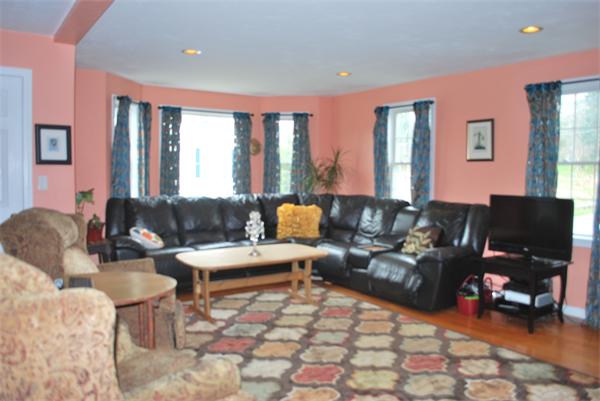 37 Beaver Brook Road Littleton, MA 01460 - Photo 11 of 27 Gallery Image 11