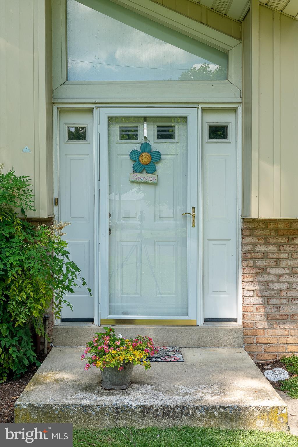 743 Owl Hill Road Lititz, PA 17543 - Photo 4 of 40