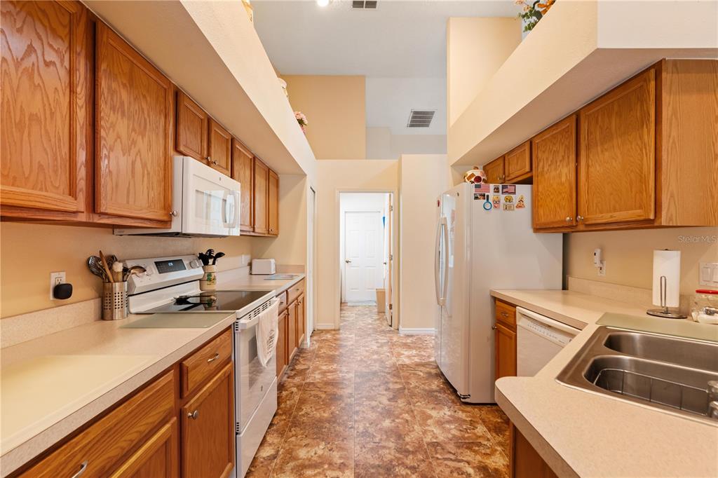 409 Candlestone Court Spring Hill, FL 34609 - Photo 20 of 38