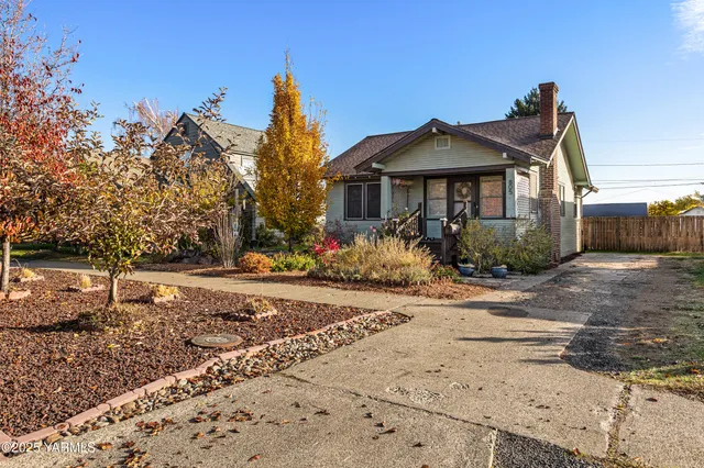 $260,000 | 805 South 9th Avenue, Yakima, WA 98902