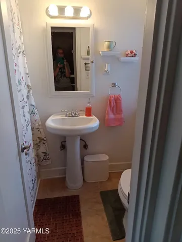 $260,000 | 805 South 9th Avenue, Yakima, WA 98902