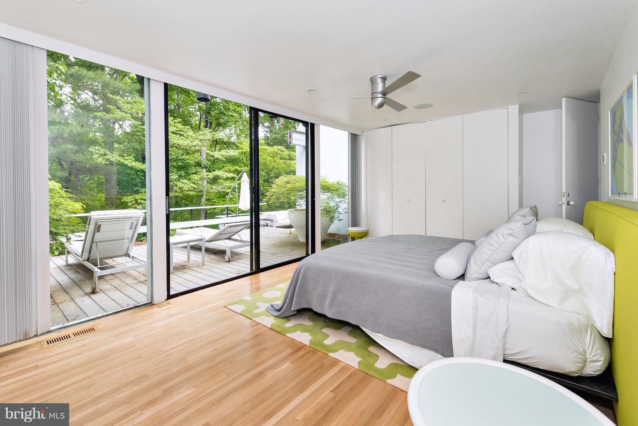 8630 Overlook Road McLean, VA 22102 - Photo 13 of 30 Master Bedroom