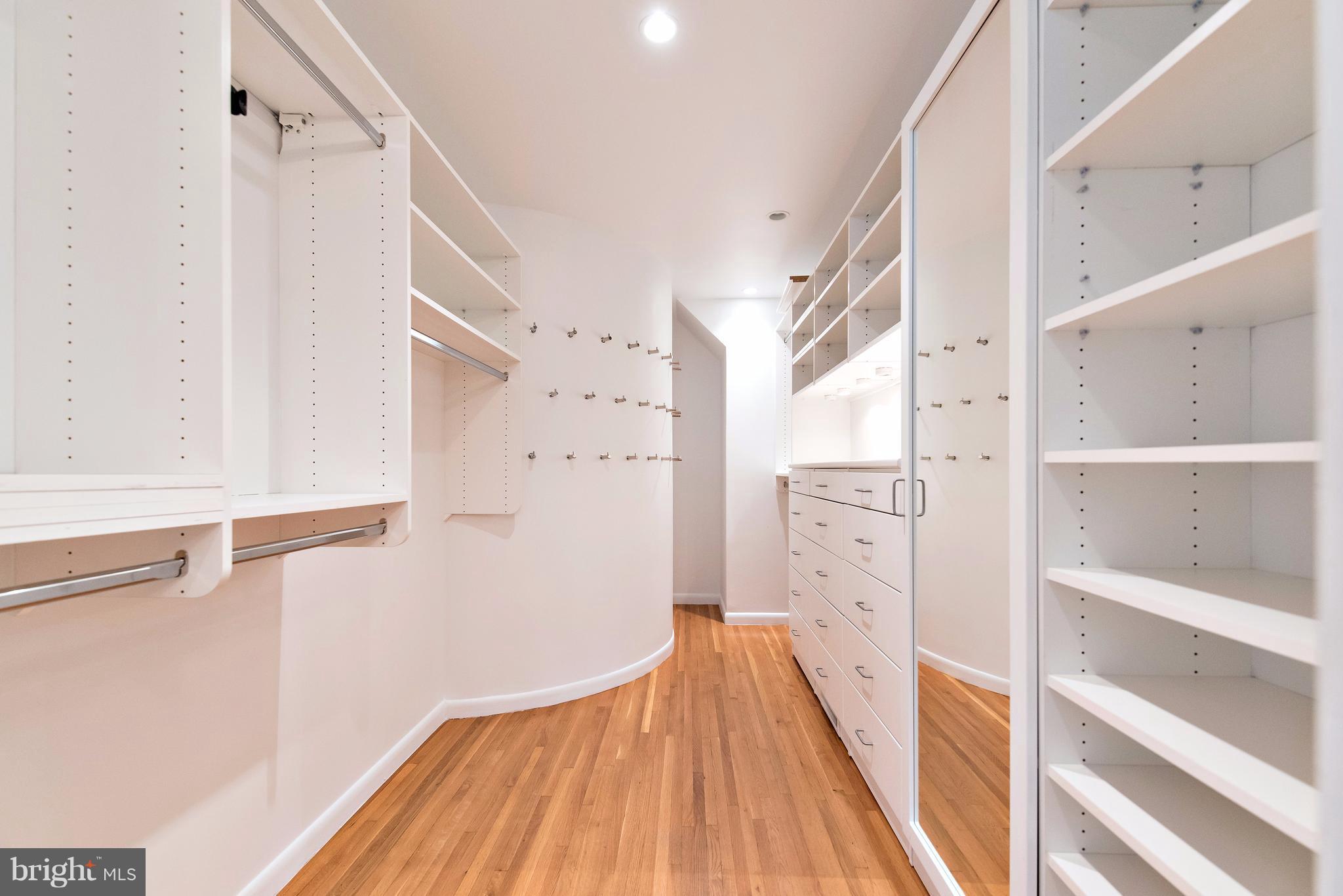 8630 Overlook Road McLean, VA 22102 - Photo 17 of 30 Master, Walk-in Closet