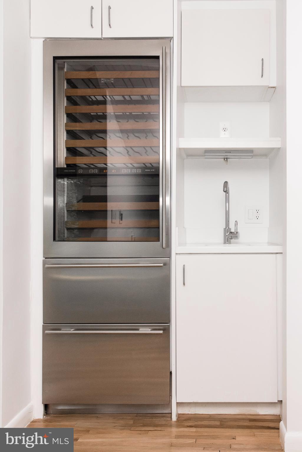 8630 Overlook Road McLean, VA 22102 - Photo 26 of 30 Wet Bar #2, Wine Cooler and built in storage