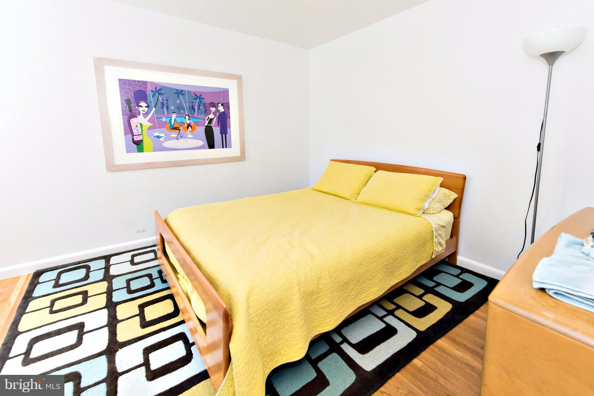 8630 Overlook Road McLean, VA 22102 - Photo 28 of 30 Bedroom #3 Adjoining Full Bathroom