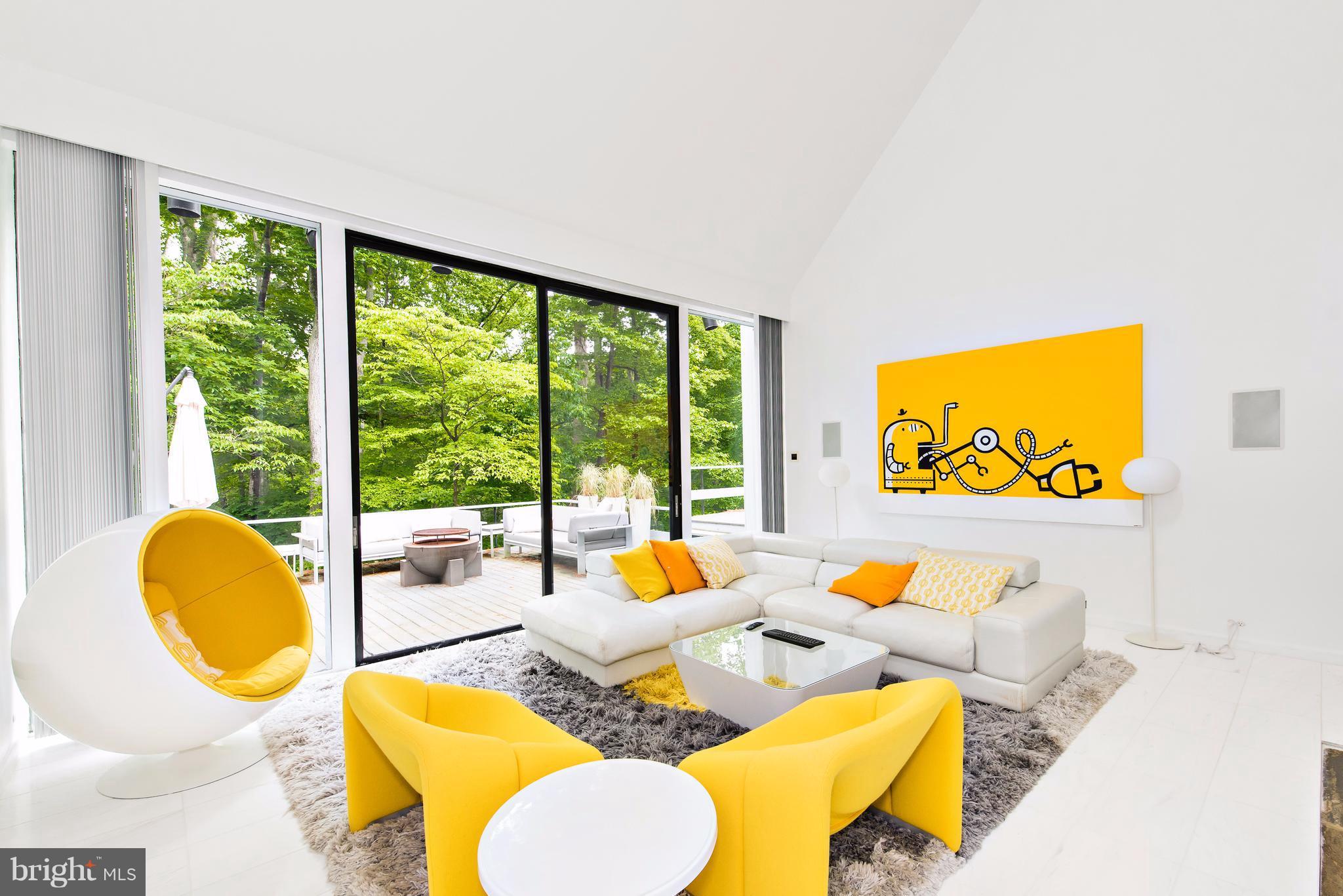8630 Overlook Road McLean, VA 22102 - Photo 5 of 30 Great Room