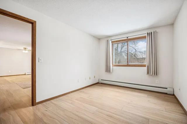 $199,700 | 1000 41st Avenue Northeast, Unit 118, Columbia Heights, MN 55421