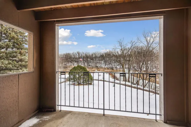 $199,700 | 1000 41st Avenue Northeast, Unit 118, Columbia Heights, MN 55421