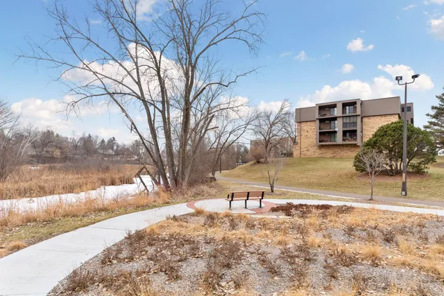 $199,700 | 1000 41st Avenue Northeast, Unit 118, Columbia Heights, MN 55421