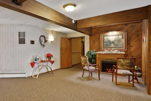 $199,700 | 1000 41st Avenue Northeast, Unit 118, Columbia Heights, MN 55421