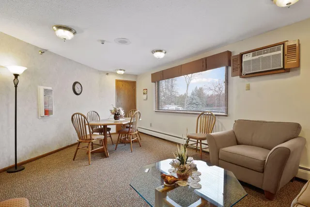 $199,700 | 1000 41st Avenue Northeast, Unit 118, Columbia Heights, MN 55421