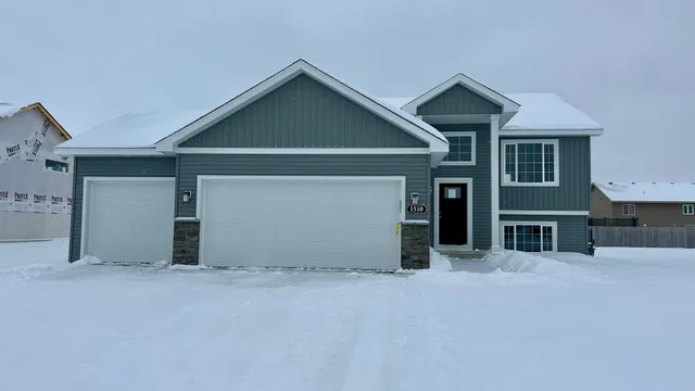 $414,900 | 1510 Raccoon Lane, New Richmond, WI 54017