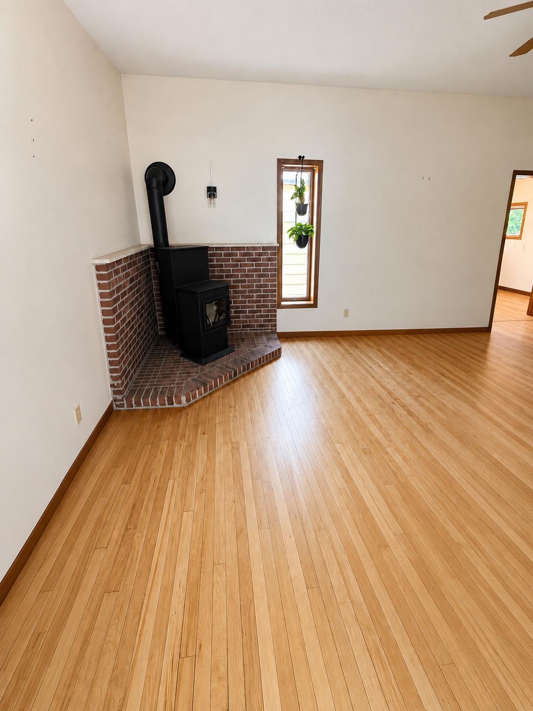722 Wright Street Oshkosh, WI 54901 - Photo 5 of 27
