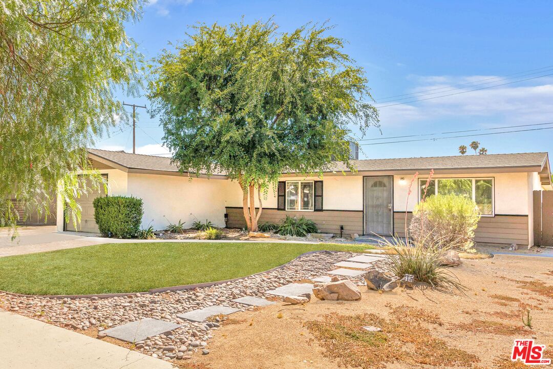 926 Barbra Lane Redlands, CA 92374 - Photo 23 of 23 a view of a house with backyard and sitting area