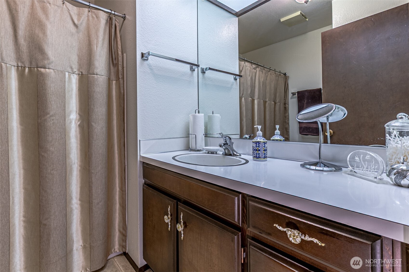 1372 Bel Air Road, Unit 8 Tacoma, WA 98406 - Photo 26 of 35