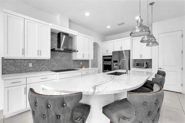 $5,500 | 1052 Southwest 113th Way, Unit 1052, Pembroke Pines, FL 33025