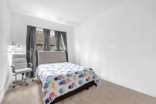 $5,500 | 1052 Southwest 113th Way, Unit 1052, Pembroke Pines, FL 33025