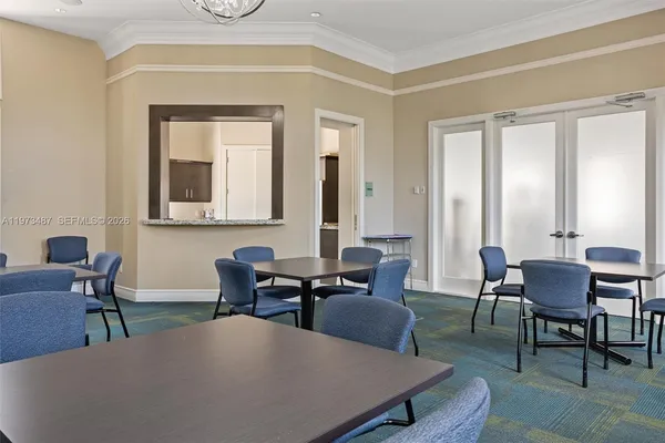 $5,500 | 1052 Southwest 113th Way, Unit 1052, Pembroke Pines, FL 33025