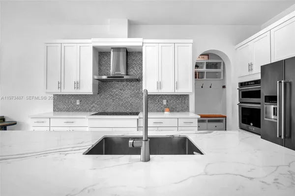 $5,500 | 1052 Southwest 113th Way, Unit 1052, Pembroke Pines, FL 33025