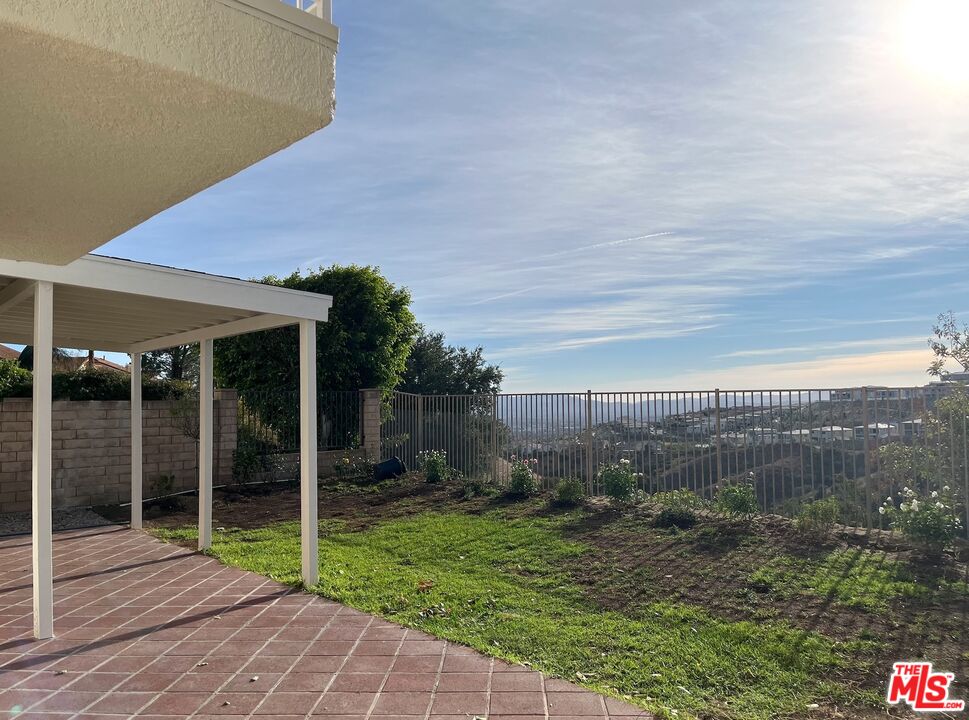 12105 Falcon Crest Way Porter Ranch, CA 91326 - Photo 14 of 45