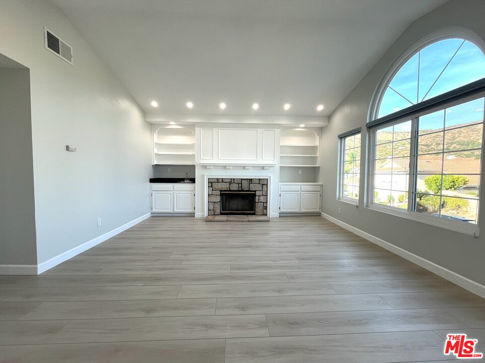 12105 Falcon Crest Way Porter Ranch, CA 91326 - Photo 31 of 45