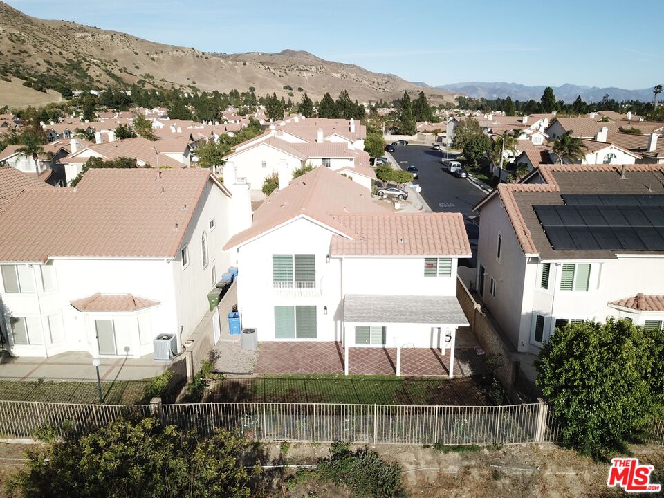 12105 Falcon Crest Way Porter Ranch, CA 91326 - Photo 38 of 45