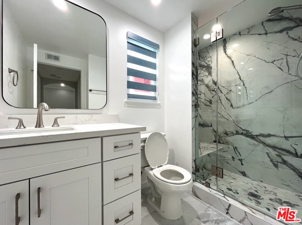 12105 Falcon Crest Way Porter Ranch, CA 91326 - Photo 5 of 45