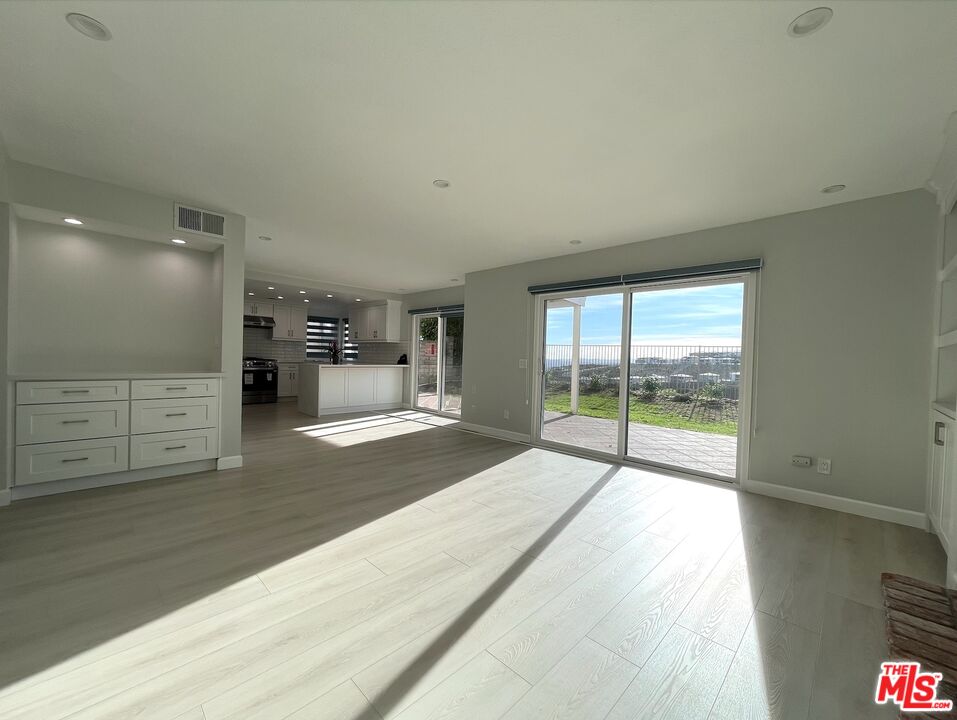 12105 Falcon Crest Way Porter Ranch, CA 91326 - Photo 7 of 45